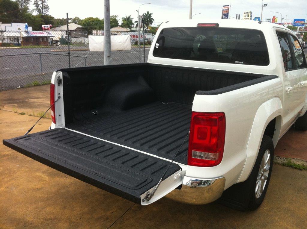 Speedliner® Spray In Bed Liner for Trucks in Black