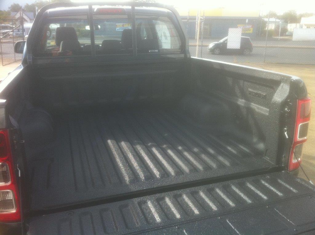 Speedliner® Spray In Bed Liner for Trucks in Black